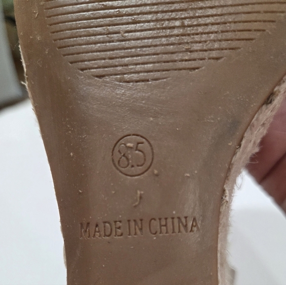 Steve Madden Beige and Glittering Silver Platform Sandals - Picture 9 of 10